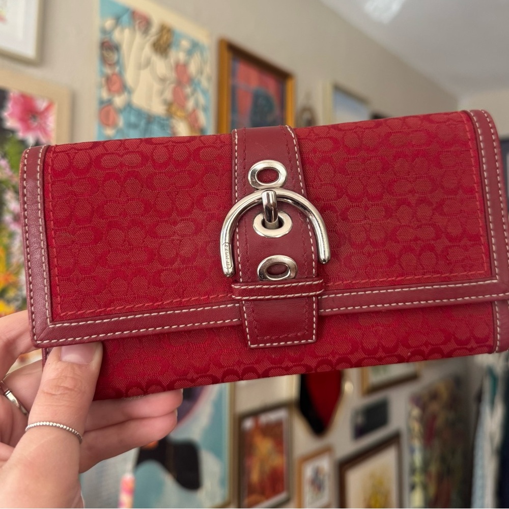 ♥️ Y2K Vintage Coach Soho Buckle Wallet Large in Signature Red ♥️